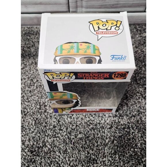 STRANGER THINGS POP! MIKE WITH SUNGLASSES #1298 #A15 - Picture 3 of 7